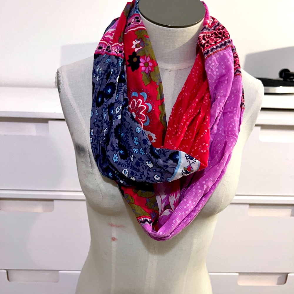 Eternity scarf